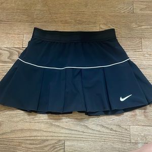 Never worn Nike Tennis Skirt